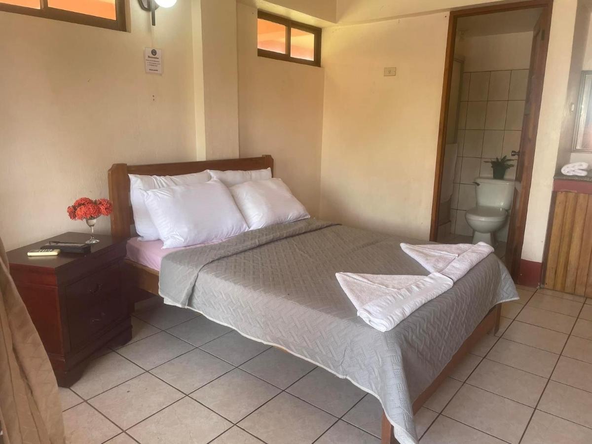 Hotel La Roca del Mar Puntarenas Esterno foto