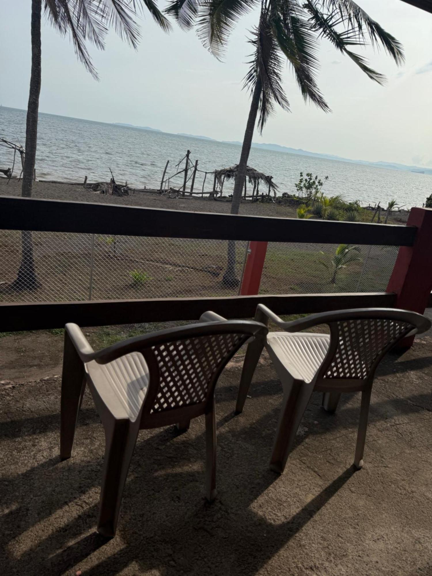 Hotel La Roca del Mar Puntarenas Esterno foto